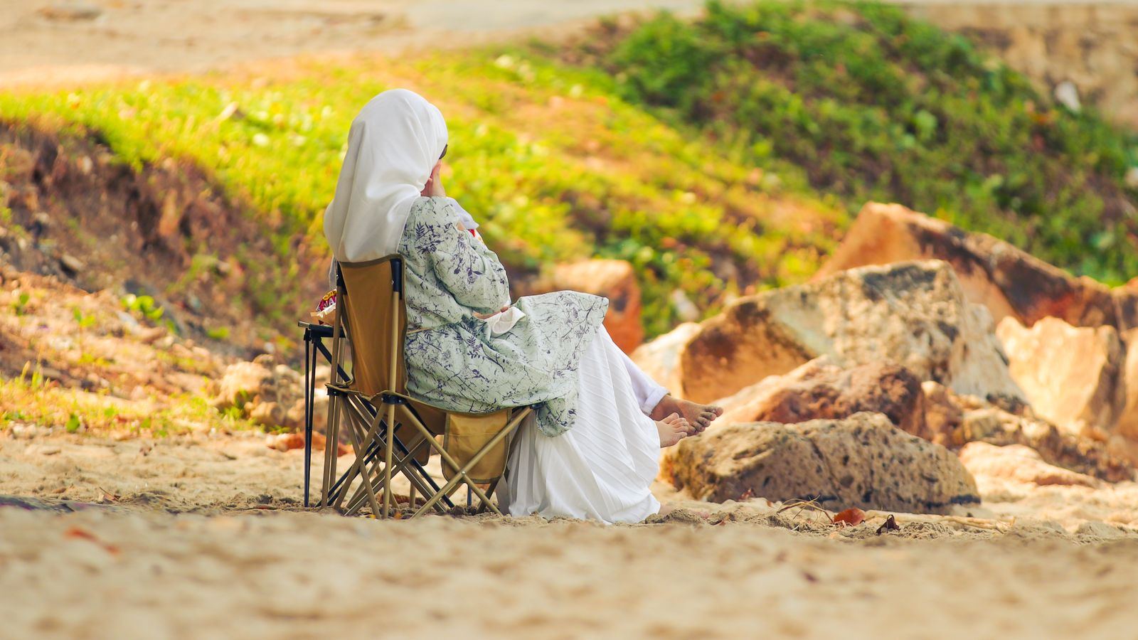 Mukena Haji dengan Tas Berlapis Kain Waterproof